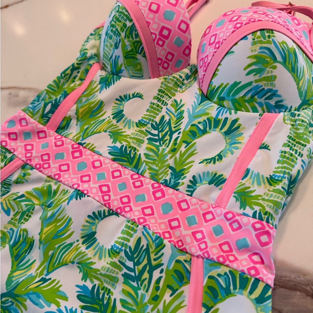 NWOT Lilly Pulitzer Green and Pink One Piece Swimsuit